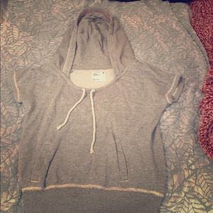 A cut sleeves sweater